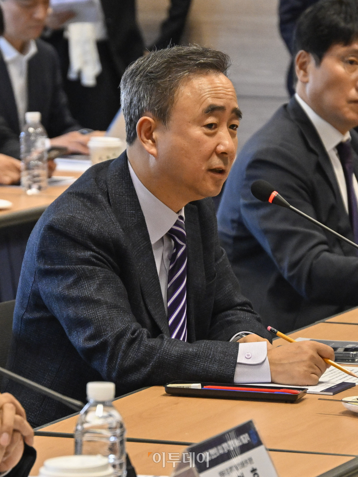 ▲임문영 국가AI전략위원회 부위원장이 15일 서울 종로구 국가과학기술자문회의에서 열린 산업 전반의 AX 정책 협력 MoU 체결식에서 인사말을 하고 있다. 조현호 기자 hyunho@