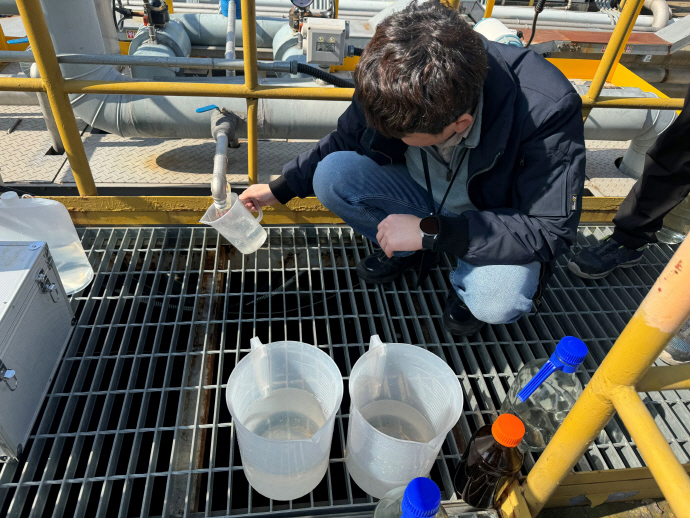 ▲광주시가 환경오염행위를 단속하고 있는 현장.  (사진제공=광주시)