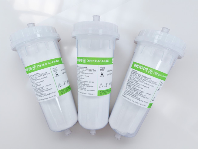 ▲분말형 혈액투석제 ‘에이치디비산’ 제품 (사진제공=GC녹십자엠에스)
