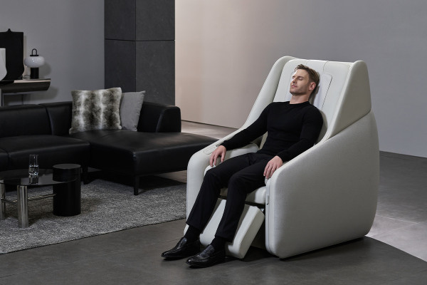 ▲'마스터 V11' (사진제공=세라젬)