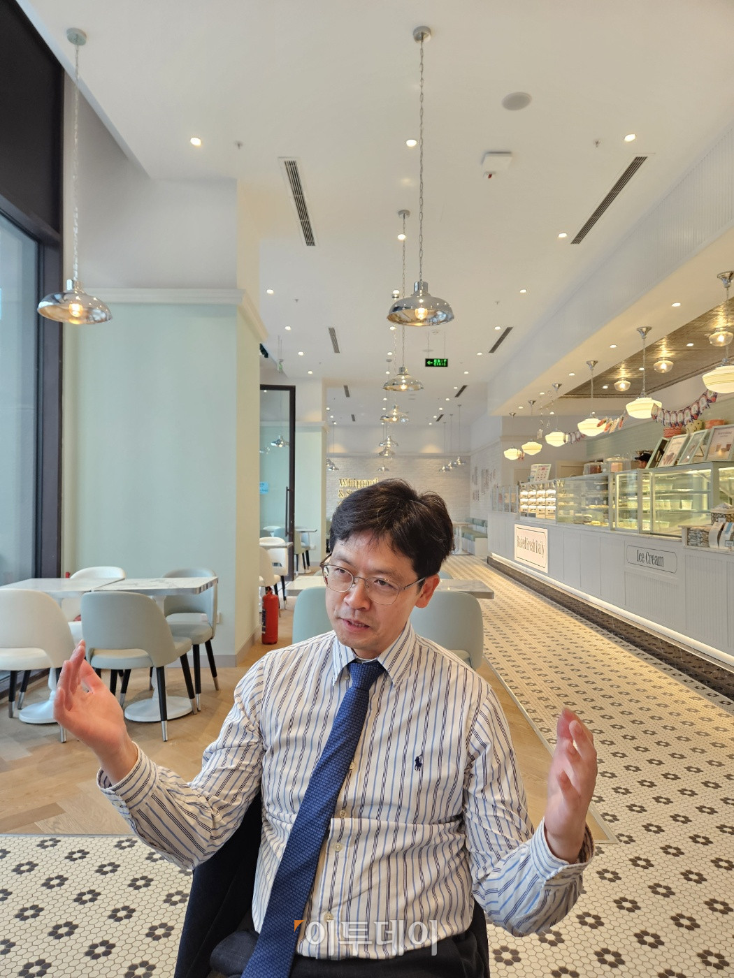 ▲안승문 튀르키예법인장(이사)이 튀르키예 이스탄불에서 열린 ‘디오 인터내셔널 미팅 2025(DIO INTERNATIONAL MEETING 2025)’ 현장에서 인터뷰를 진행하고 있다. (유혜은 기자 euna@)