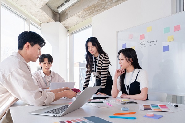 기업 내부 전용몰 '폐쇄몰' 개발 수요 증가... 카이먼, 맞춤형 커스터... - 뉴스 썸네일 이미지