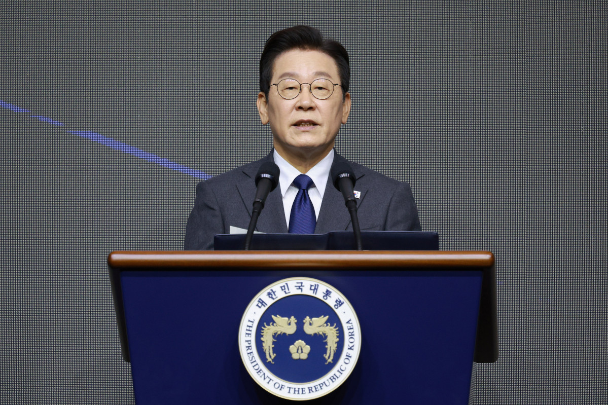 ▲이재명 대통령이 20일 경기 고양시 일산서구 킨텍스에서 열린 서울 ADEX 2025(서울 국제 항공우주 및 방위산업 전시회 2025) 개막식에서 축사하고 있다. 2025.10.20.  (뉴시스)