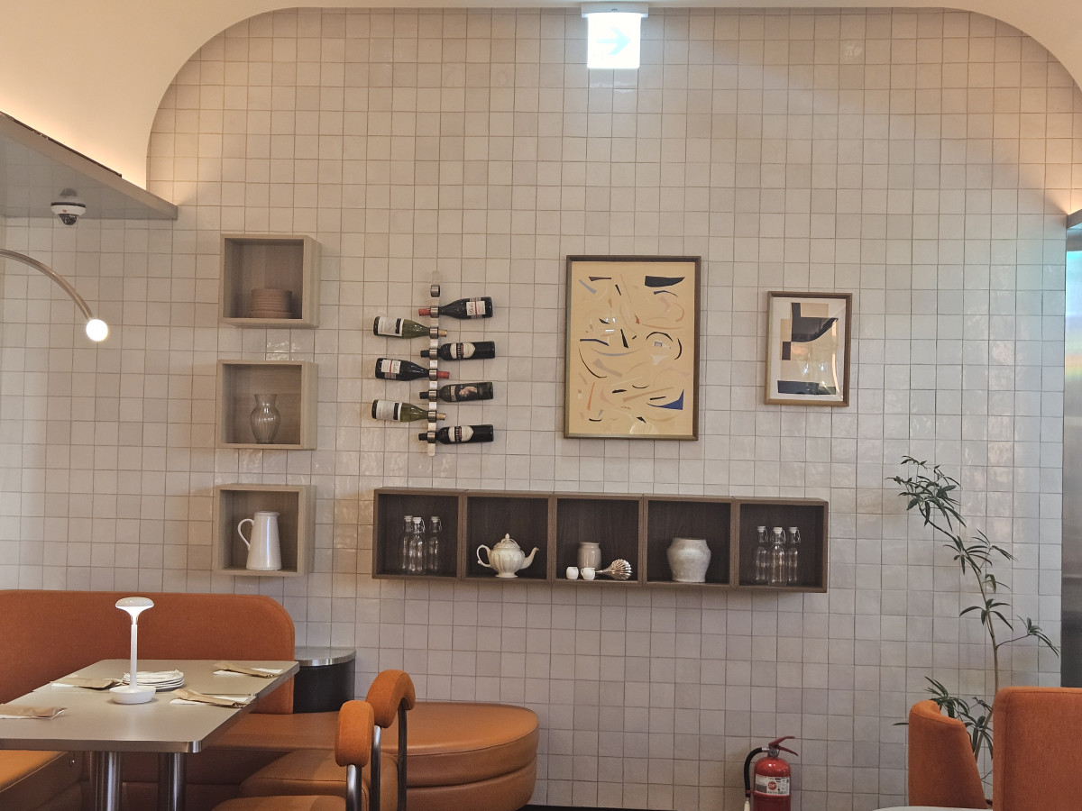 ▲18일 오후 12시 30분께 부산 신세계백화점 센텀시티점 지하 1층 '메뉴 바이 고든램지 - 부산' 매장. 사진=윤혜원 기자