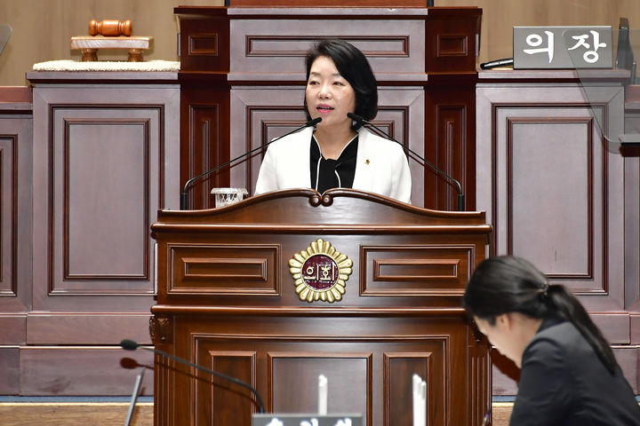 ▲임미란 광주시의원이 광주시의회 본회의장에서 5분 자유발언을 하고 있다. (사진제공=광주시의회)