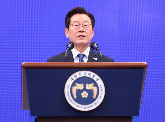 ▲이재명 대통령이 21일 서울 서대문구 경찰청에서 열린 80주년 경찰의 날 기념식에서 기념사를 하고 있다.  (연합뉴스)