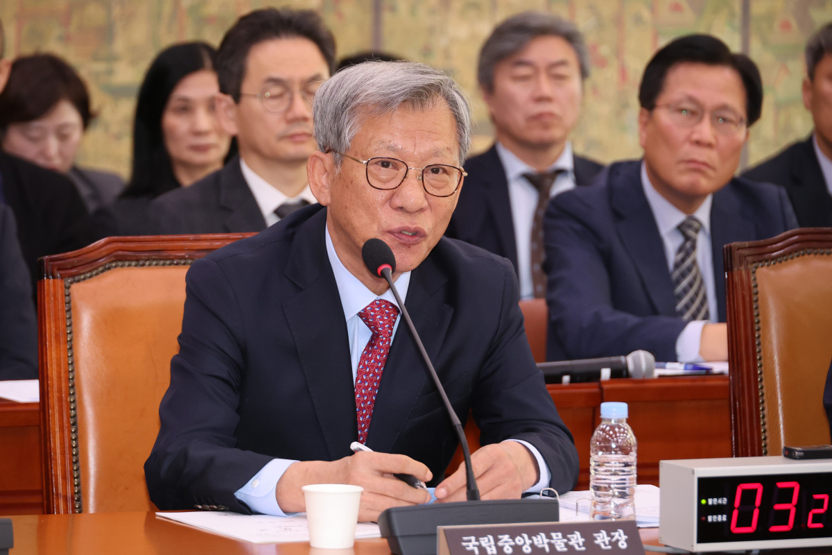 ▲유홍준 국립중앙박물관장이 22일 서울 여의도 국회에서 열린 문화체육관광위원회의 국립중앙박물관 등에 대한 국정감사에서 위원 질의에 답하고 있다. (연합뉴스)