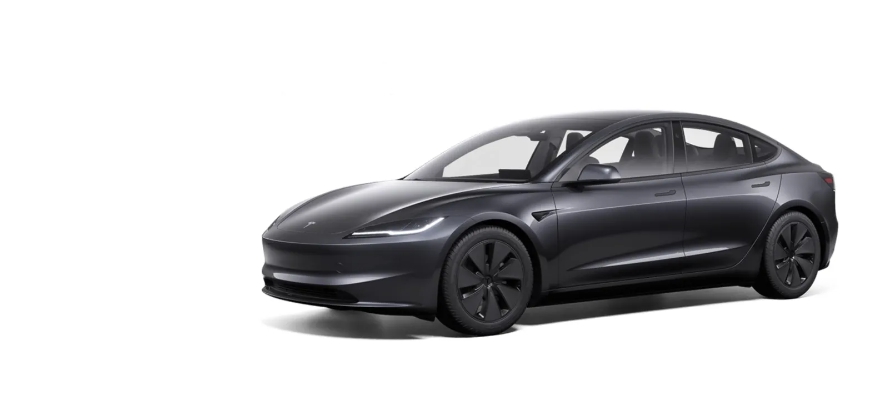 ▲미국 전기차 구매보조금 지원 종료를 앞두고 테슬라가 선보인 모델3 스탠더드. 크롬장식을 포함한 편의장비를 줄이고 가격을 낮췄다. 상대적으로 값싼 차가 많이 팔리면서 매출 증가 속에서도 순이익은 37%나 감소했다.  (출처 테슬라미디어)