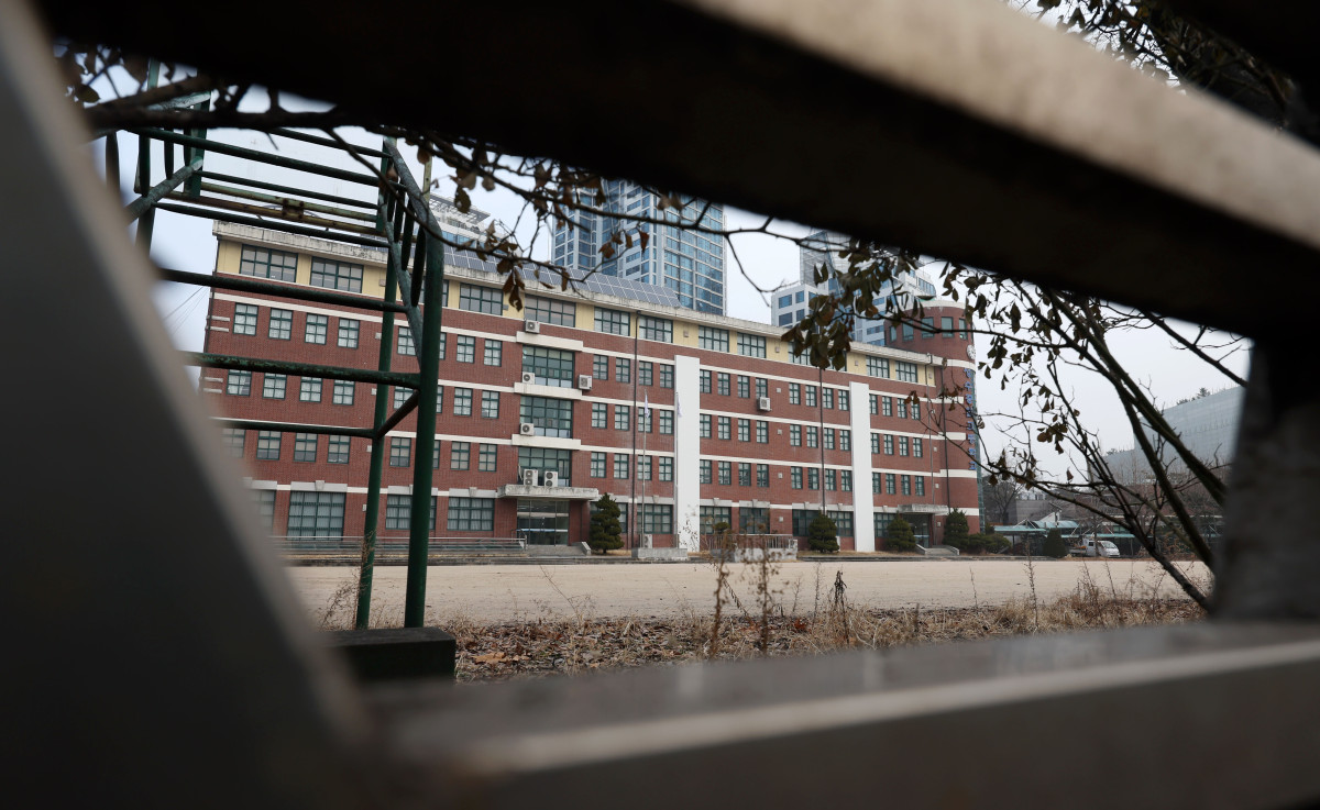 ▲폐교가 결정된 서울 성동구 성수공업고등학교 모습. (뉴시스)