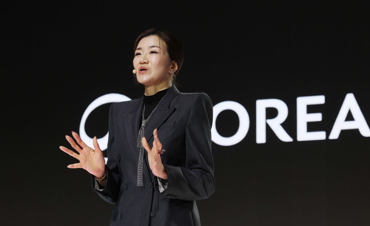 ▲조현민 한진 사장이 23일 서울 용산구 그랜드하얏트호텔에서 열린 ‘한진그룹 80주년 기념행사 매체 설명회’에서 한진그룹 미래전략 및 NEW CI를 브리핑하고 있다. 신태현 기자 holjjak@