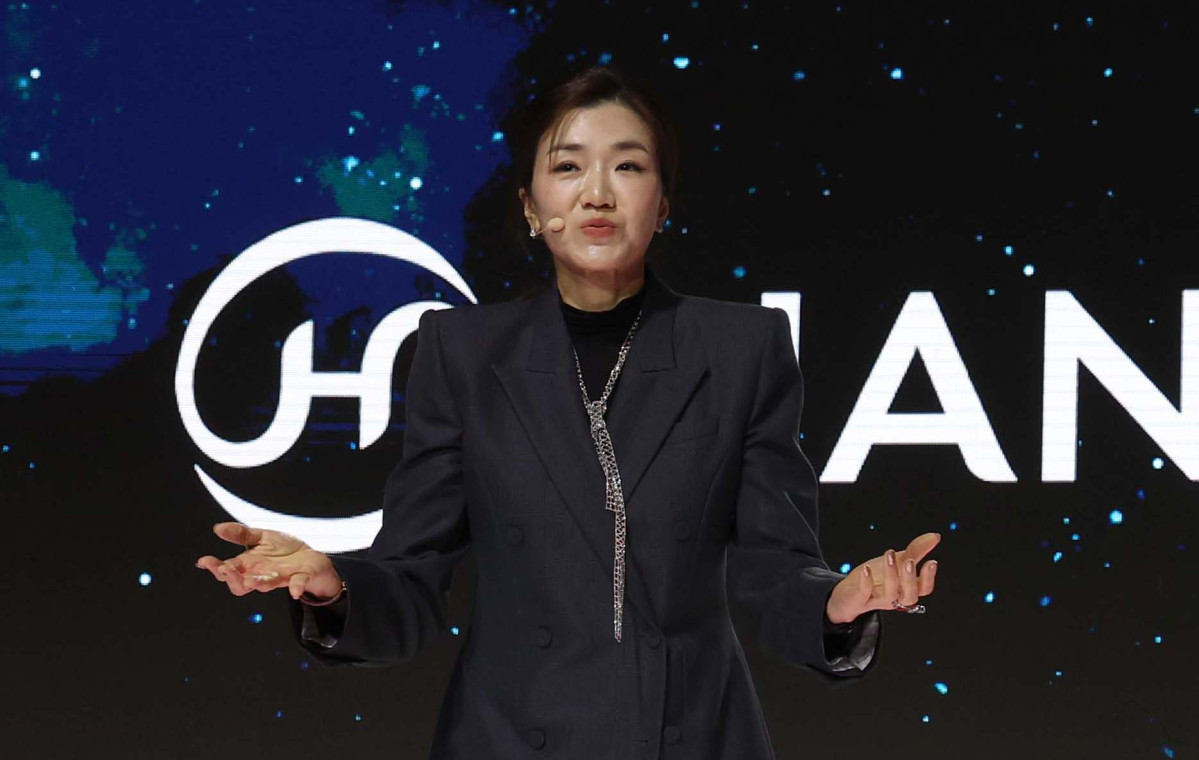 ▲조현민 한진 사장이 23일 서울 용산구 그랜드하얏트호텔에서 열린 ‘한진그룹 80주년 기념행사 매체 설명회’에서 한진그룹 미래전략 및 NEW CI를 브리핑하고 있다. 신태현 기자 holjjak@