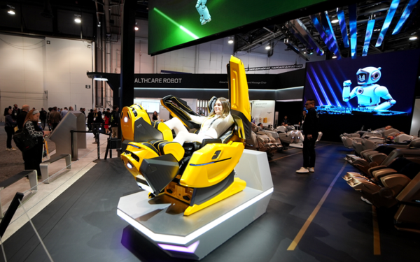 ▲'CES 2025'에서 공개된 AI 헬스케어로봇. (사진제공=바디프랜드 )