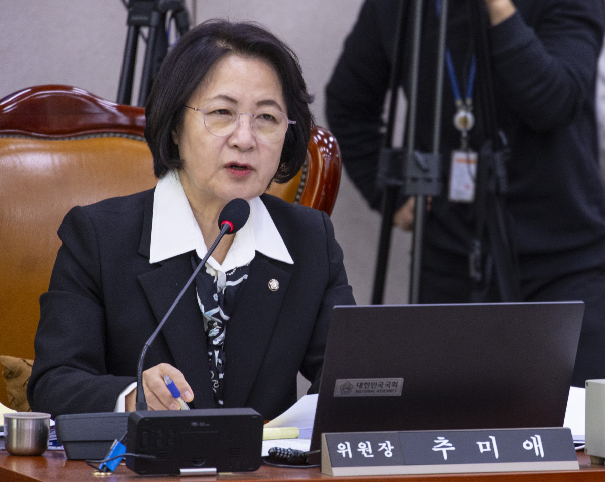 ▲추미애 국회 법제사법위원회 위원장이 27일 국회 법사위에서 열린 2025년 대검찰청 국정감사에서 질의하고 있다. (연합뉴스)