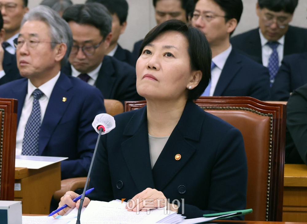▲송미령 농림축산식품부 장관이 28일 서울 여의도 국회 농림축산식품해양수산위원회에서 열린 종합감사에 참석하고 있다. 고이란 기자 photoeran@