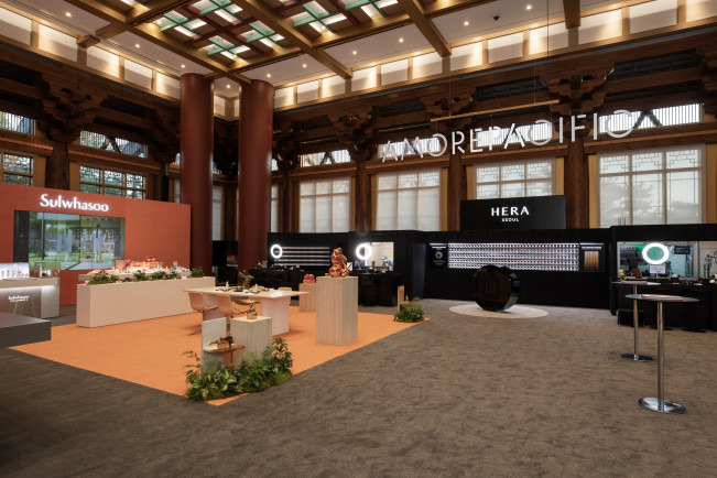 ▲2025 아시아태평양경제협력체(APEC) 정상회의를 계기로 열린 아모레퍼시픽의 K뷰티 파빌리온 행사장 전경이 보인다. (사진제공=아모레퍼시픽)