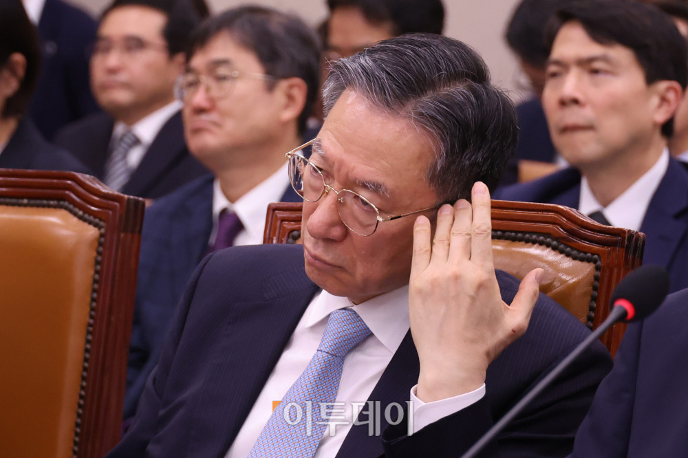 ▲정성호 법무부 장관이 30일 서울 여의도 국회 법제사법위원회에서 열린 종합감사에 참석하고 있다. 고이란 기자 photoeran@