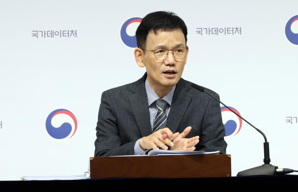 ▲이두원 국가데이터처 경제동향통계심의관이 2일 세종시 정부세종청사에서 2025년 9월 소비자물가동향을 발표하고 있다. (뉴시스)