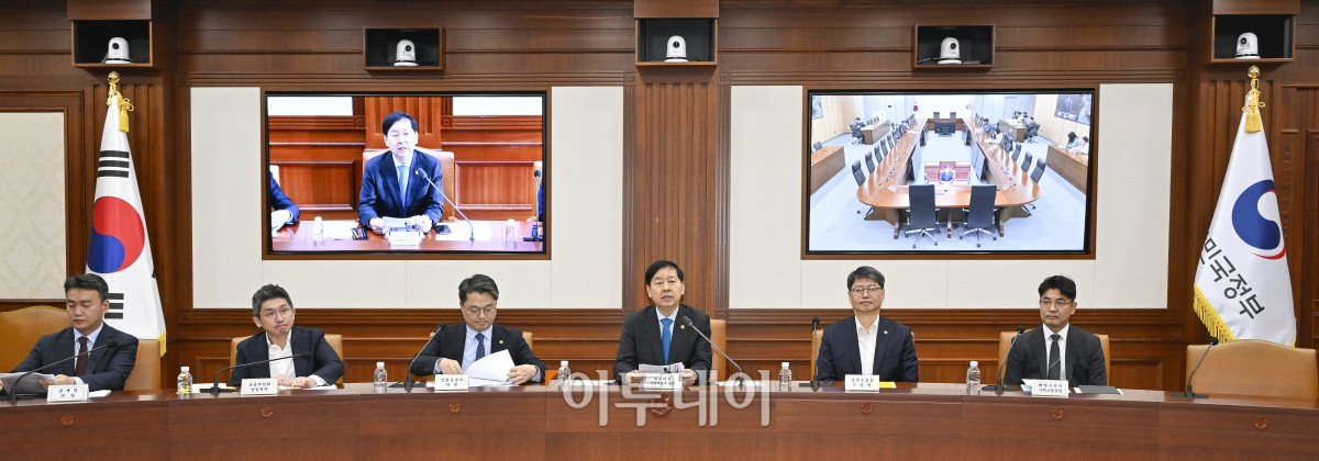 ▲구윤철 경제부총리 겸 기획재정부 장관이 31일 서울 종로구 정부서울청사에서 열린 제6차 공급망안정화위원회에서 모두발언을 하고 있다. 조현호 기자 hyunho@