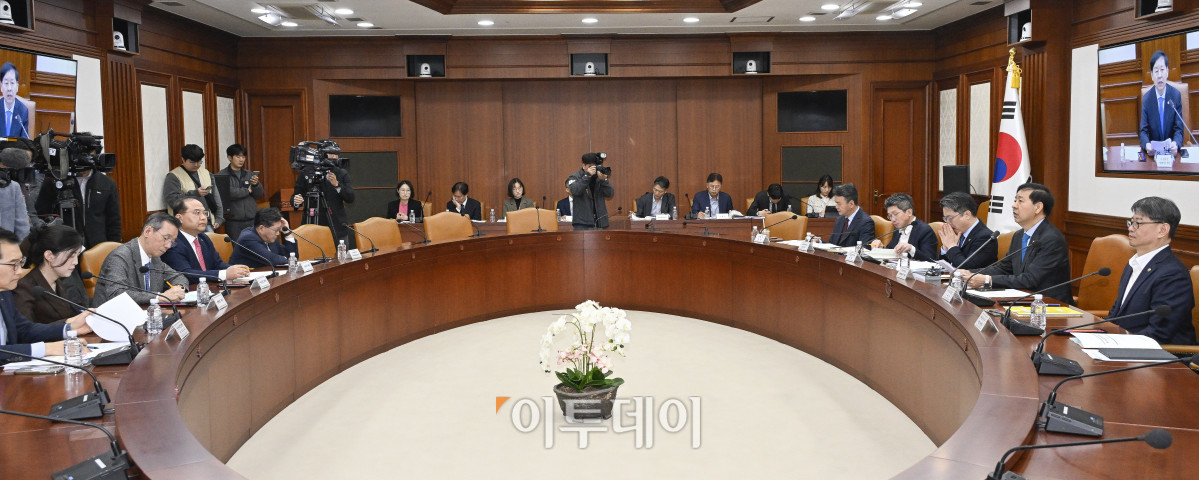 ▲구윤철 경제부총리 겸 기획재정부 장관이 31일 서울 종로구 정부서울청사에서 열린 제6차 공급망안정화위원회에서 모두발언을 하고 있다. 조현호 기자 hyunho@