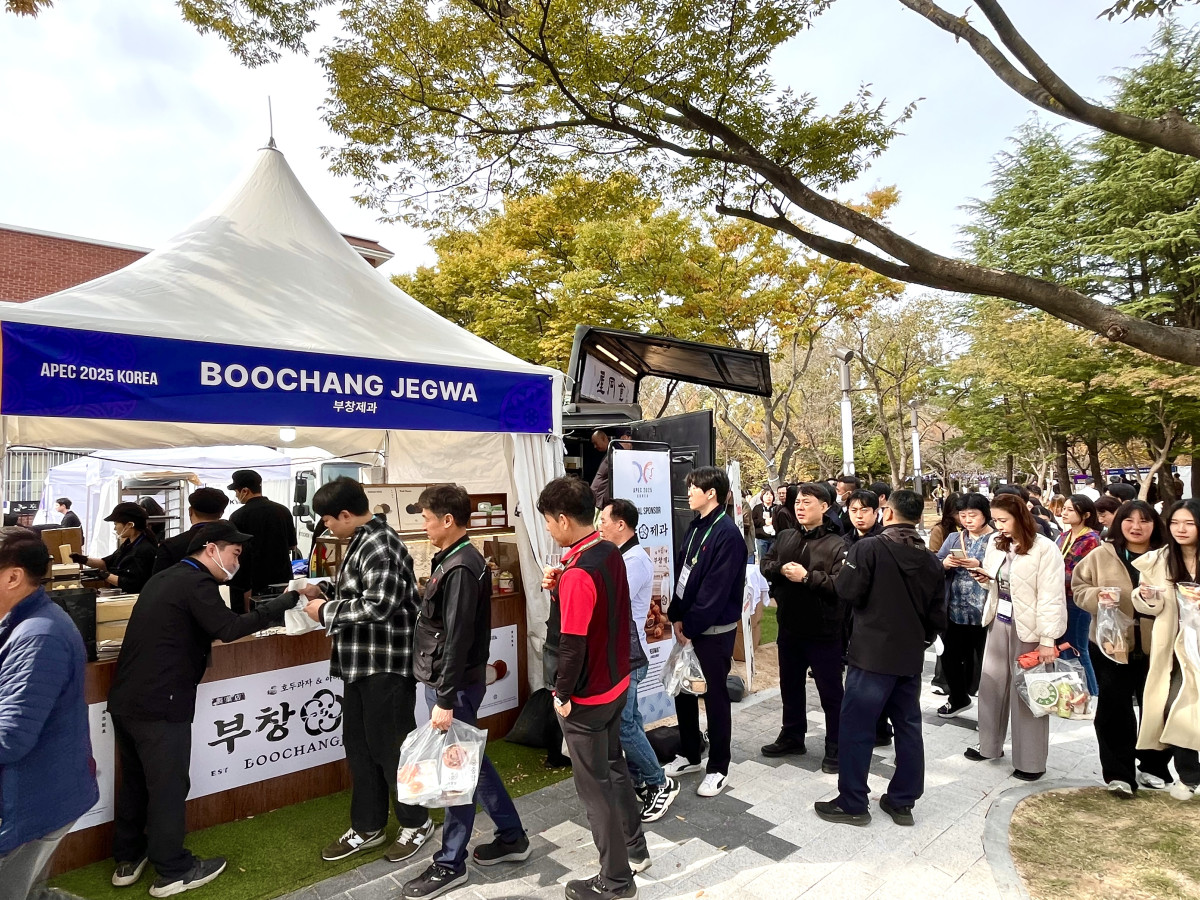 ▲APEC 정상회의 행사장 인근 부창제과 호두과자 푸드트럭 (경주=이수진 기자)