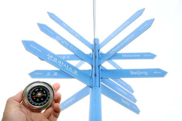 ▲세계 무역 전쟁을 넘어... 2040년 대한민국을 위해 가야할 곳, 이투데이가 독자 여러분을 바른 방향으로 안내하겠습니다. 신태현 기자 holjjak@