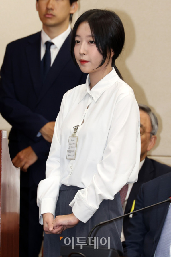 ▲유튜버 쯔양으로 활동 중인 박정원 씨가 14일 서울 여의도 국회에서 열린 과학기술정보방송통신위원회 국정감사에 참석하고 있다. 고이란 기자 photoeran@