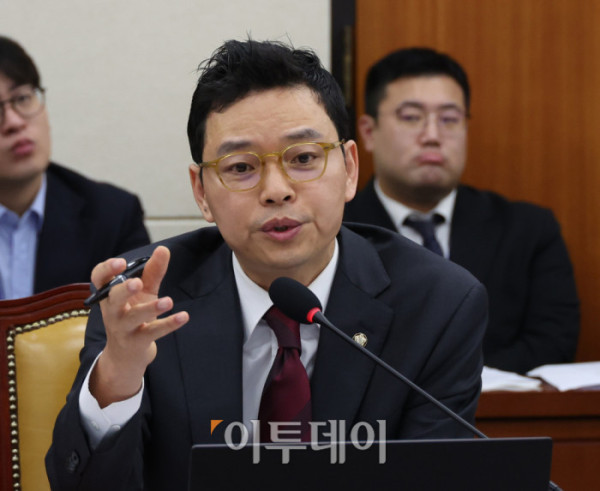 ▲박정훈 국민의힘 의원이 16일 서울 여의도 국회에서 열린 과학기술정보방송통신위원회 국정감사에서 발언을 하고 있다. 고이란 기자 photoeran@