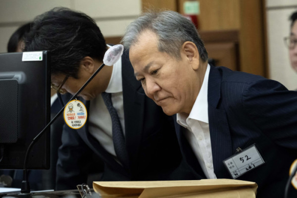 ▲이상민 전 행정안전부 장관이 17일 서울 서초구 서울중앙지법에서 열린 내란 중요임무 종사 등 혐의 첫 공판기일에 출석하고 있다. 사진공동취재단