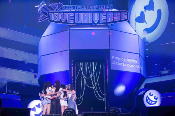 ▲트와이스(사진제공=JYP엔터테인먼트)