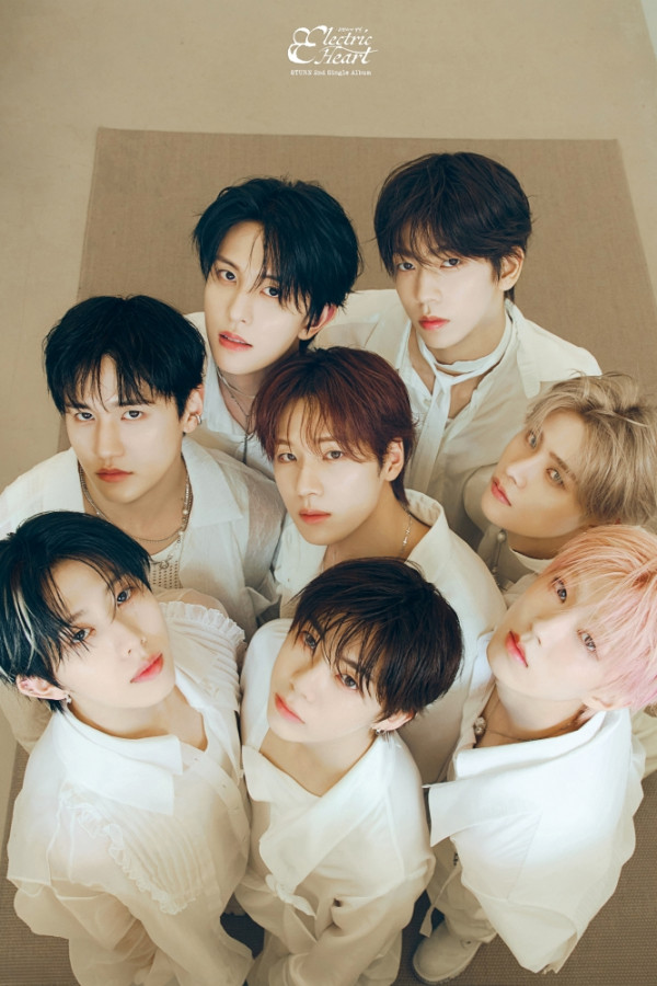 ▲8TURN(에잇턴)(사진 = MNH엔터테인먼트 제공)