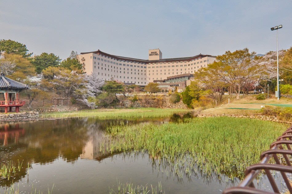 ▲시진핑 중국 국가주석이 2025 APEC 정상회의 참석차 방한, 2박 3일 동안 머물렀던 경주 코오롱호텔 전경 
 (사진제공=코오롱호텔)