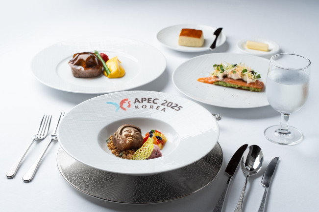 ▲롯데호텔앤리조트가 제공한 APEC 정상회의 오찬 메뉴. (사진제공=롯데호텔앤리조트)