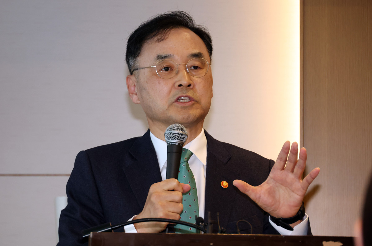 ▲차정인 국가교육위원장이 3일 세종시 코트야드 바이 메리어트 세종에서 열린 '국가교육위원장-교육기자 간담회'에서 발언하고 있다.  (뉴시스)