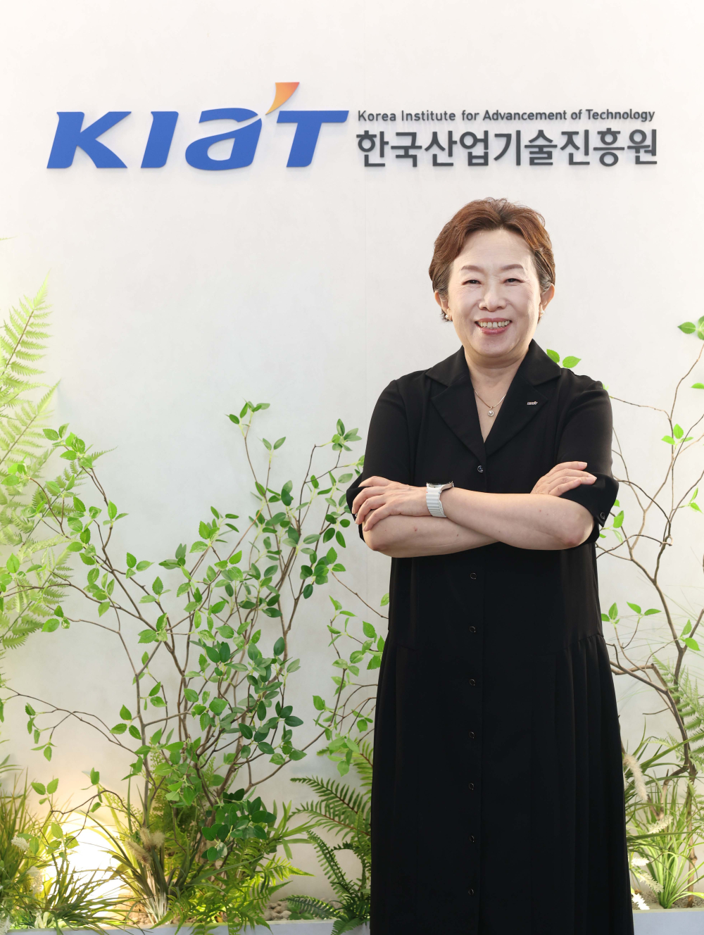 ▲민병주 한국산업기술진흥원 원장이 4일 서울 강남구 한국산업기술진흥원에서 이투데이와 인터뷰에 앞서 포즈를 취하고 있다. (신태현 기자 holjjak@)