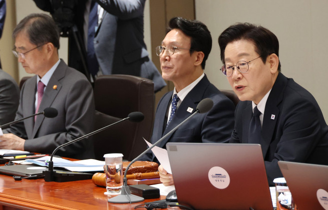 ▲이재명 대통령이 4일 용산 대통령실에서 열린 국무회의에서 발언하고 있다.  (연합뉴스)