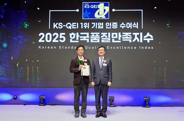 ▲에몬스는 한국표준협회(KSA)가 주관하는 ‘2025 한국품질만족지수(KS-QEI)’ 가정용가구 부문에서 14년 연속 1위에 올랐다. (사진제공=에몬스 )