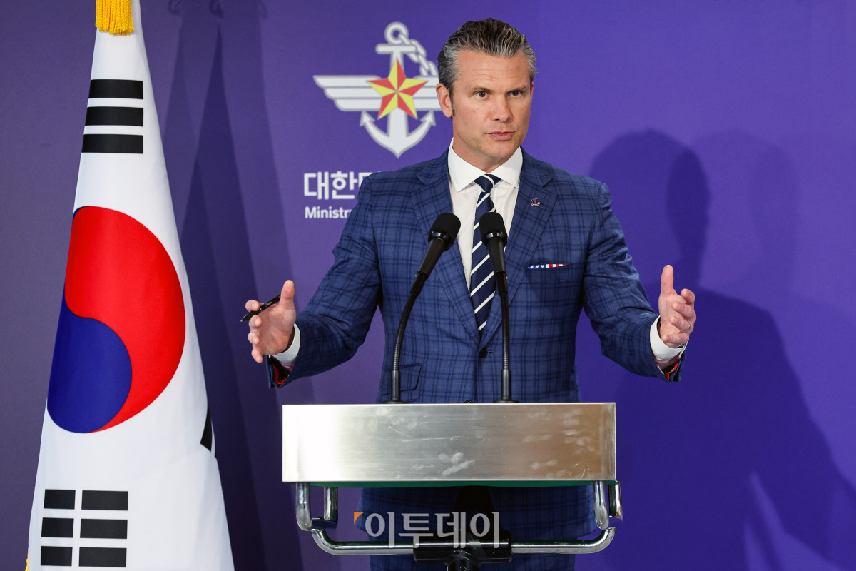 ▲피트 헤그세스 미국 전쟁부(국방부) 장관이 4일 서울 용산구 국방부 청사에서 열린 제57차 한미안보협의회의(SCM)를 마치고 가진 공동기자회견에서 취재진의 질문에 답하고 있다. 사진공동취재단
