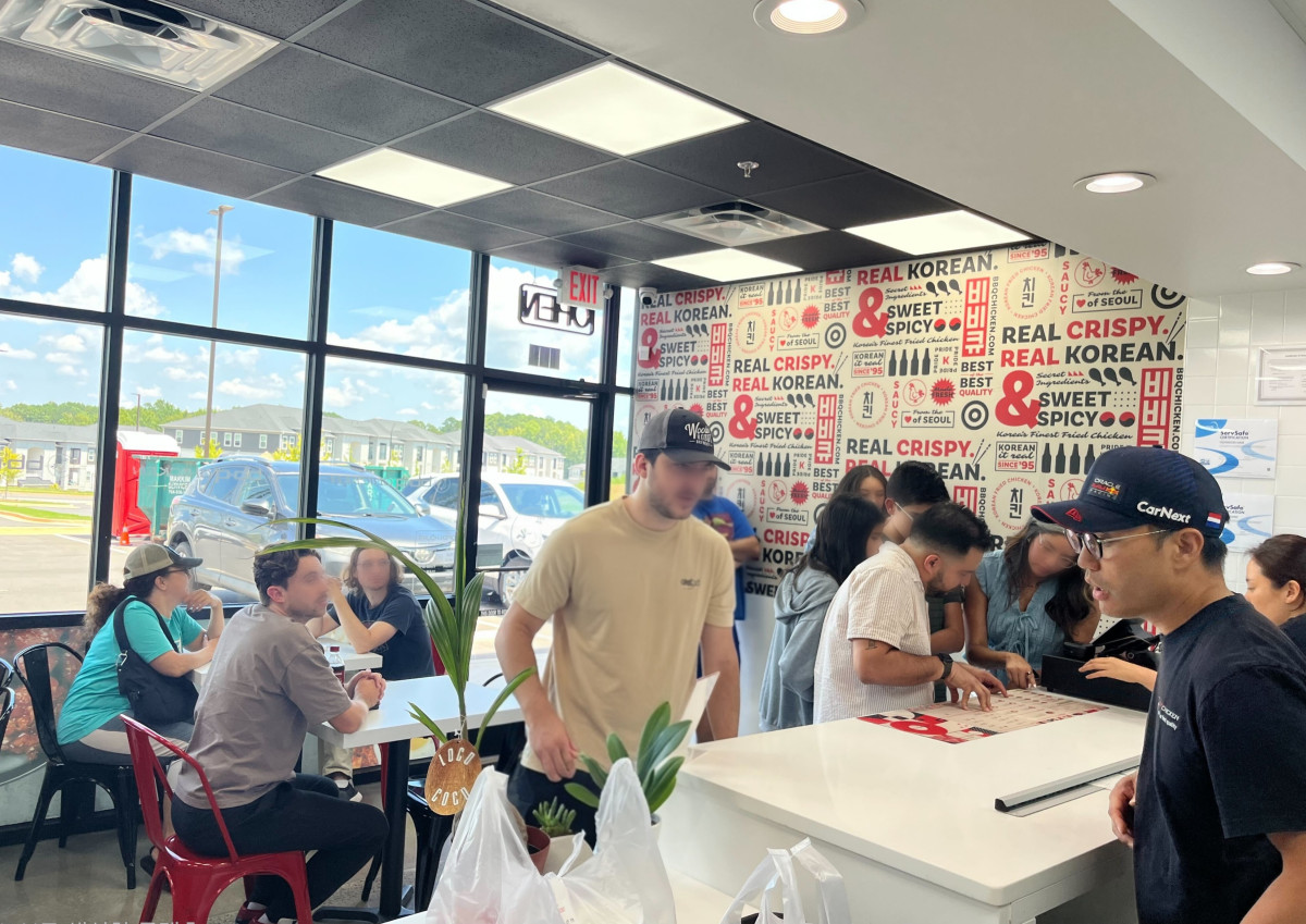 ▲BBQ의 미국 매장. (사진제공=제너시스BBQ그룹)