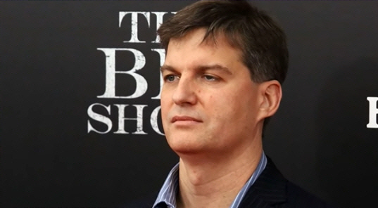 ▲헤지펀드 매니저 마이클 버리는 2008년 서브프라임 모기지 사태와 글로벌 금융위기를 정확히 예측해 이에 베팅함으로써 막대한 수익을 올린 인물이다. 그의 이야기는 베스트셀러 ‘빅쇼트’와 이를 원작으로 한 동명 영화의 실제 모델로 잘 알려져 있다. (CNN 동영상 캡처)