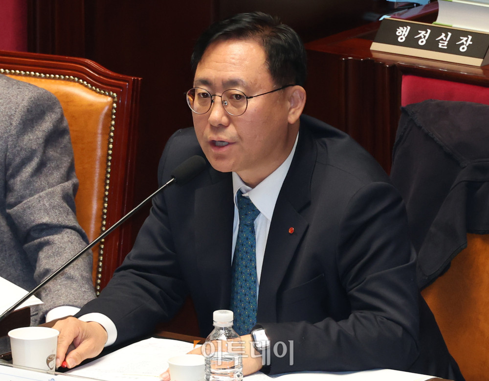 ▲ 5일 서울 여의도 국회 예산결산특별위원회에서 열린 2026년도 예산안 및 기금운용계획안에 대한 공청회에서 김대종 세종대 경영학부 교수가 발언하고 있다. 고이란 기자 photoeran@