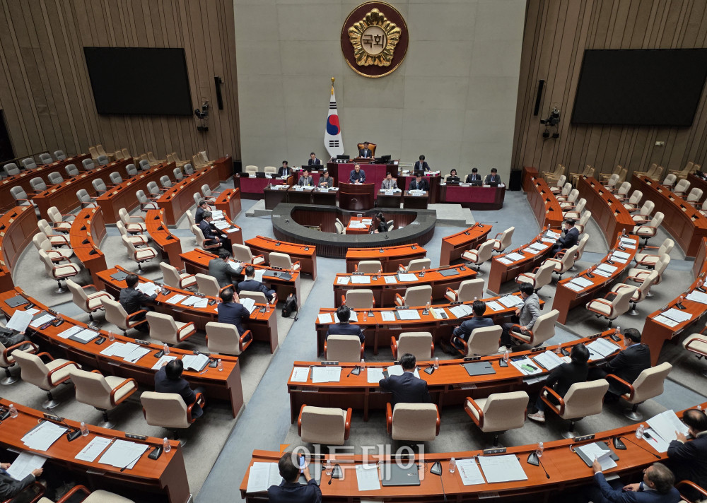 ▲5일 서울 여의도 국회 예산결산특별위원회에서 열린 2026년도 예산안 및 기금운용계획안에 대한 공청회에서 조영철 한신대 경제금융학 외래교수가 발언하고 있다. 고이란 기자 photoeran@