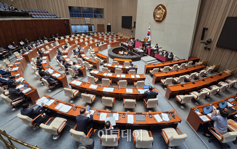 ▲5일 서울 여의도 국회 예산결산특별위원회에서 열린 2026년도 예산안 및 기금운용계획안에 대한 공청회에서 조영철 한신대 경제금융학 외래교수가 발언하고 있다. 고이란 기자 photoeran@