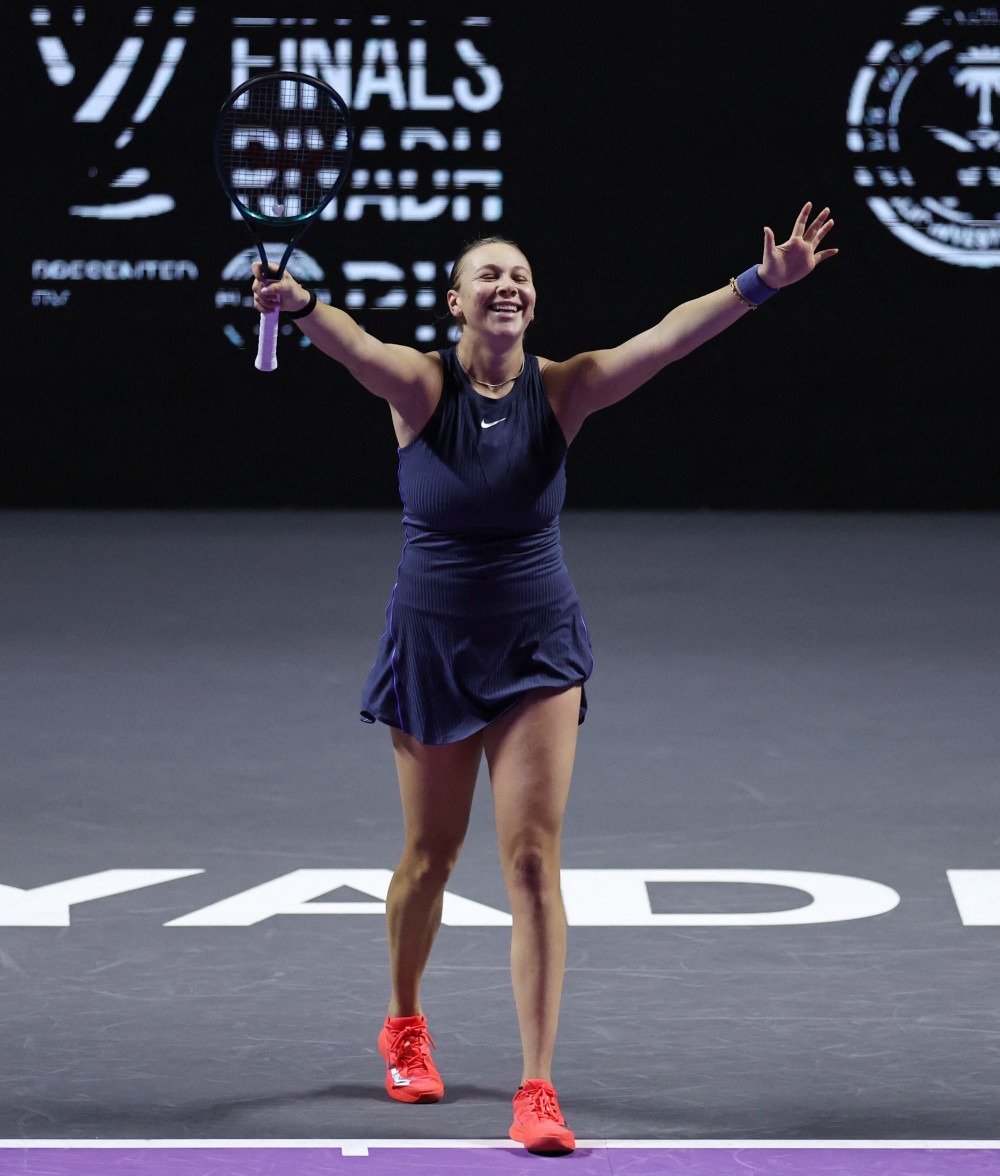 리바키나 조 1위 확정 보도와 코트 세리머니 장면