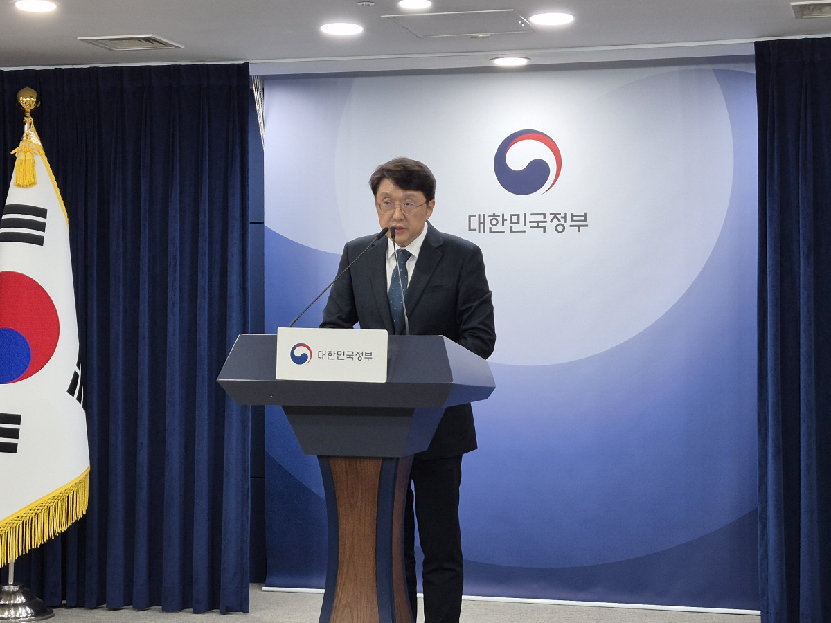 ▲6일 최우혁 네트워크정책실장이 정부서울청사에서 브리핑을 하고 있다. (김연진 기자 @yeonjin)