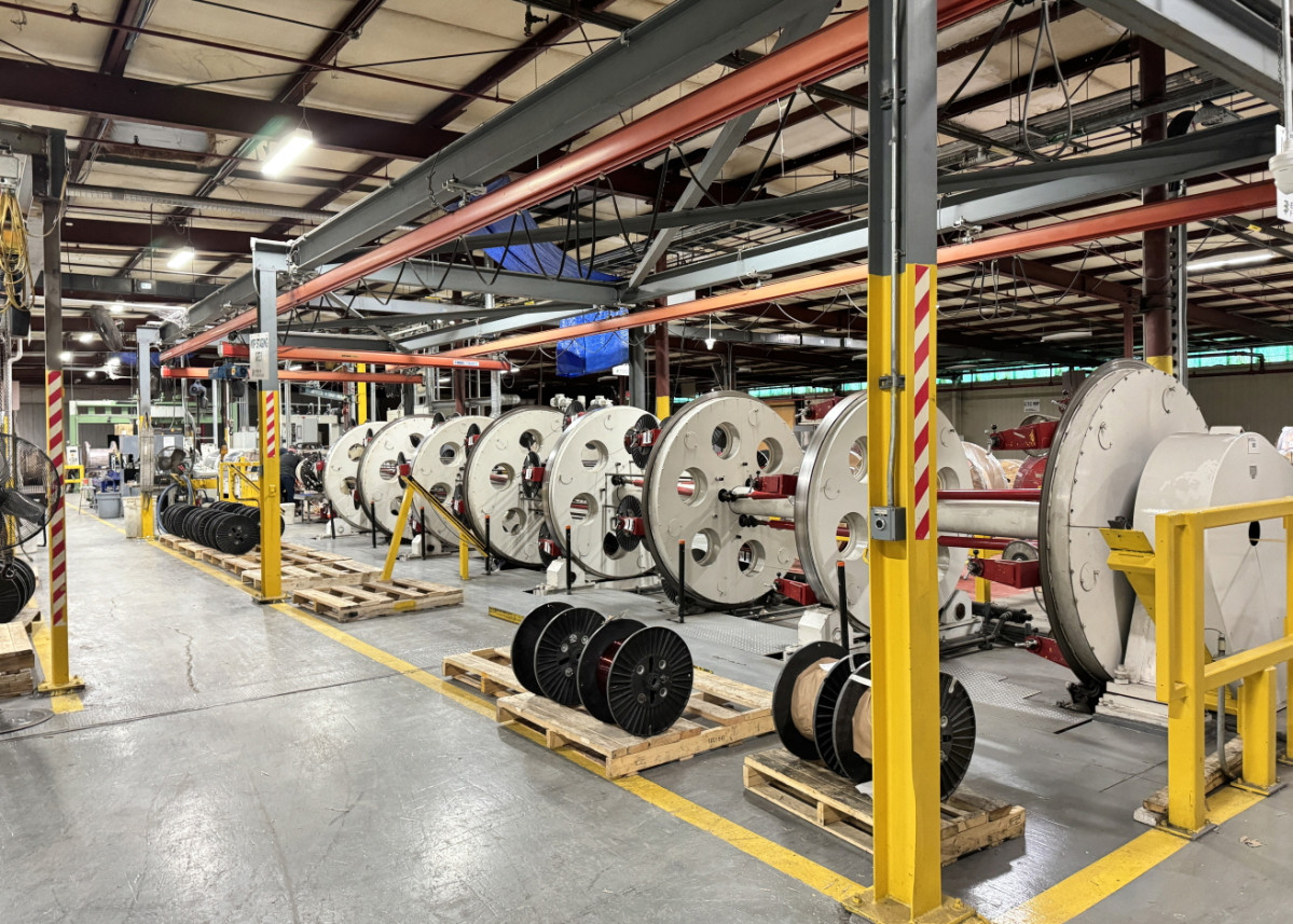 ▲에식스솔루션즈 북미 공장 내 변압기용 특수 권선 설비 (사진제공-LS그룹)