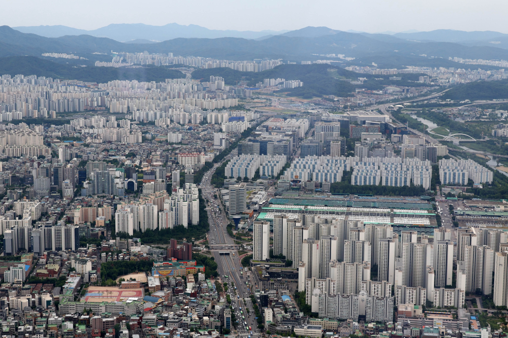 ▲롯데월드타워에서 내려다 본 서울 아파트 전경. 고이란 기자 photoeran@ (이투데이DB)
