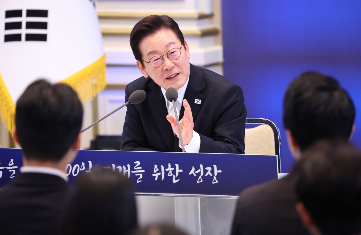 ▲이재명 대통령이 9월 11일 청와대 영빈관에서 열린 취임 100일 기자회견 '회복을 위한 100일, 미래를 위한 성장'에서 발언하고 있다. (뉴시스)