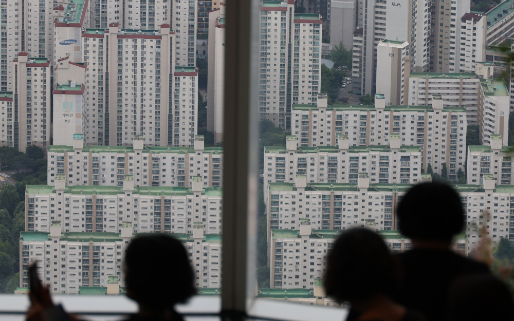 ▲롯데월드타워에서 내려다 본 서울 아파트 전경. 고이란 기자 photoeran@ (이투데이DB)