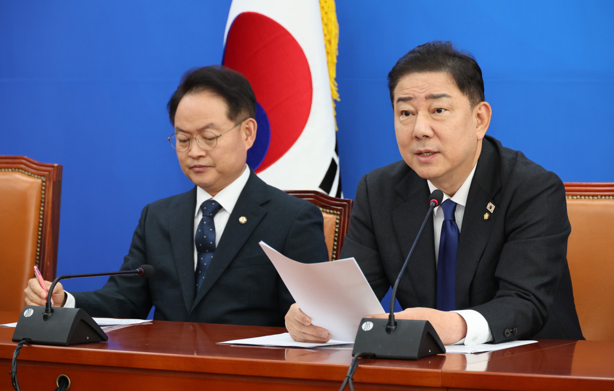 ▲김병기 더불어민주당 원내대표가 9일 오전 서울 여의도 국회에서 열린 국정감사 종합평가 및 11월 국회 운영 관련 기자간담회에서 발언을 하고 있다. (사진=뉴시스)