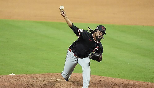 ▲클리블랜드 가디언스 소속 마무리 투수 이매뉴얼 클라세(사진)를 비롯해 선발 투수 루이스 오티스가 미국 연방법원에 스포츠 도박 사기 혐의로 기소됐다.  (AP연합뉴스)